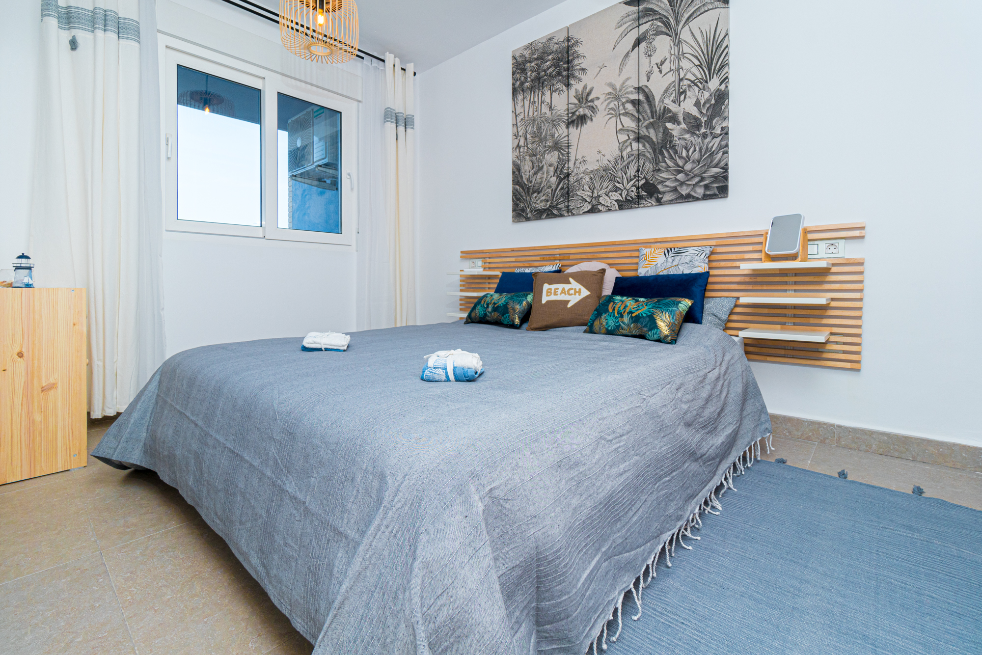 Apartament wieczorem